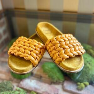 CHLOE Kacey Braided Leather Slide Sandals 38